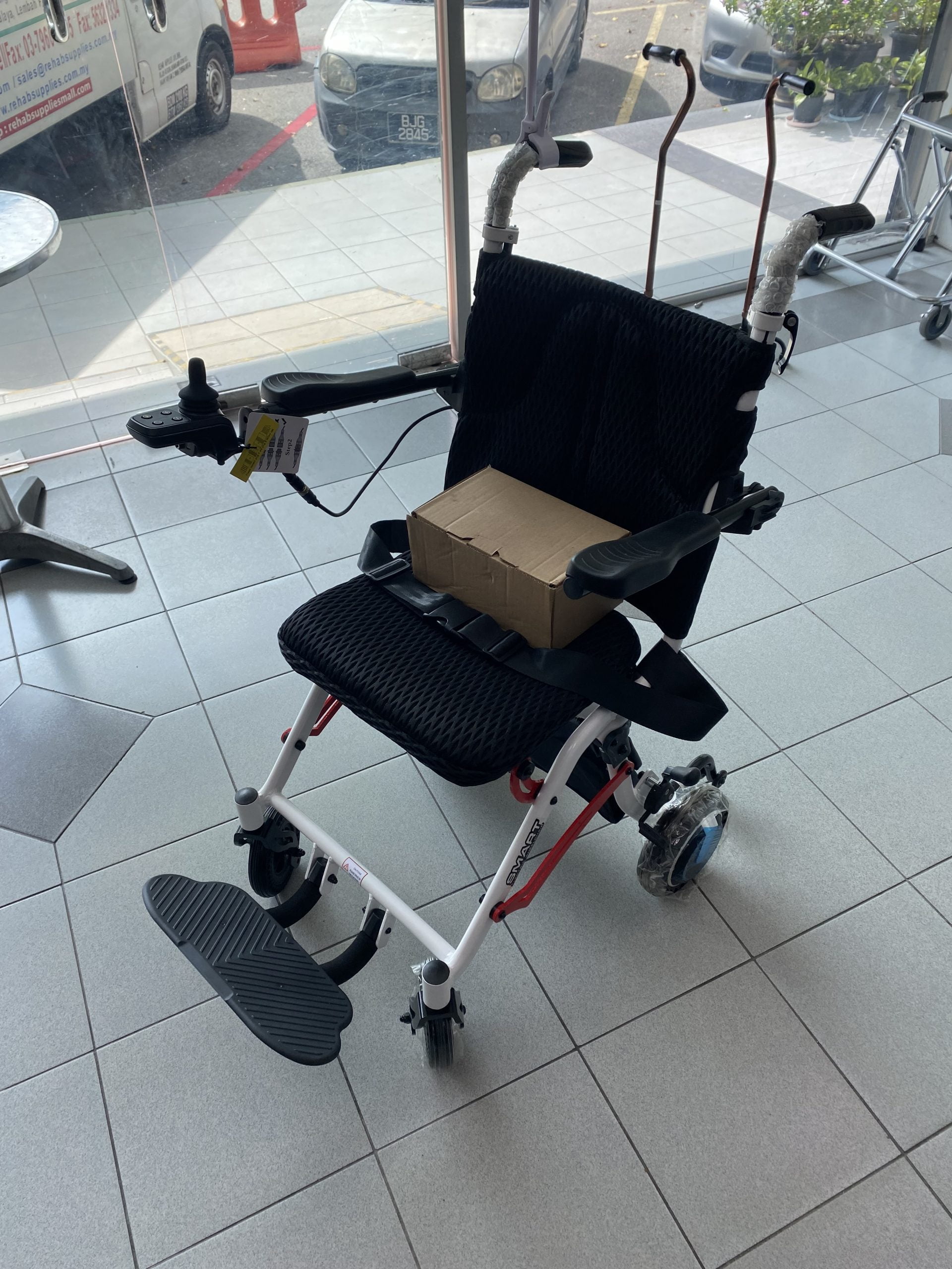 Light Weight Electric Wheelchair